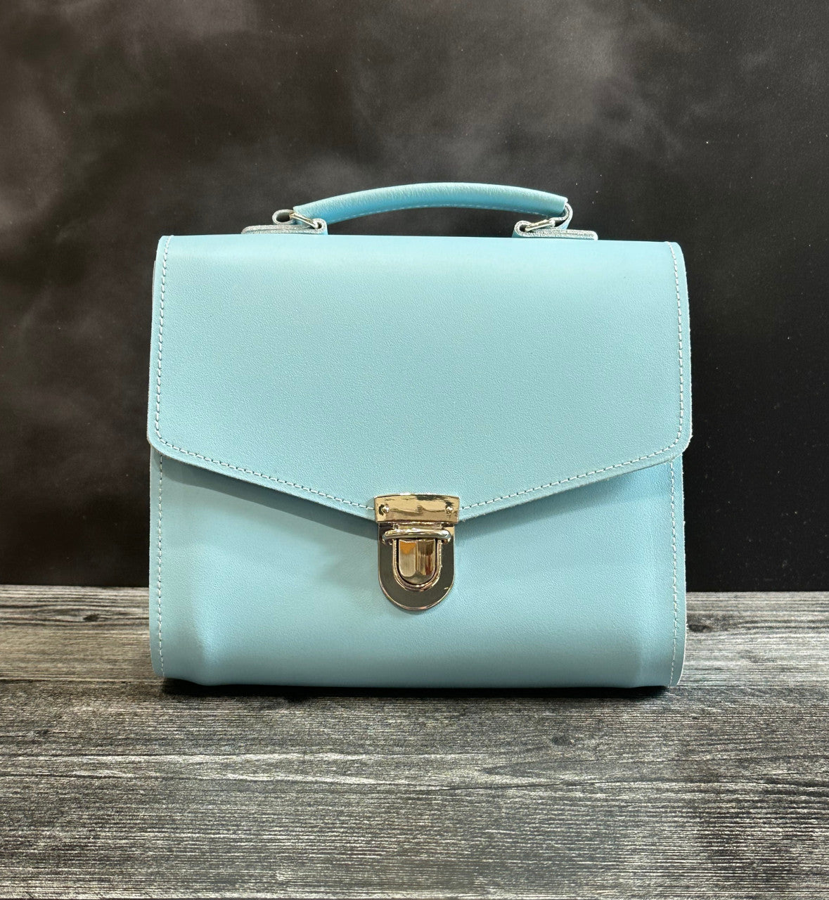 Zatchels Handmade Leather Athena Bag - Baby Blue – The Bee's Knees